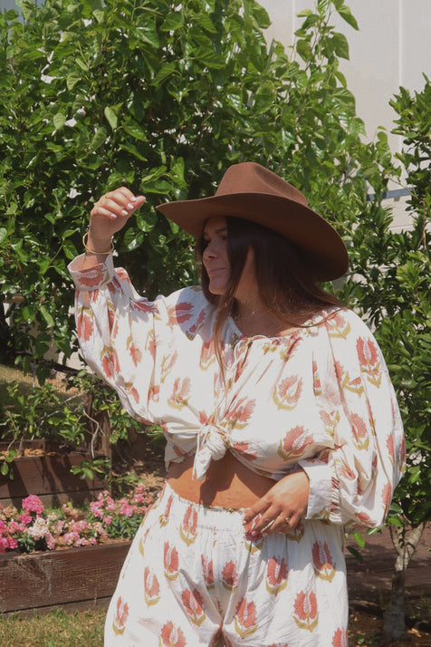 Ria Blouse ~ Strawberry Cream